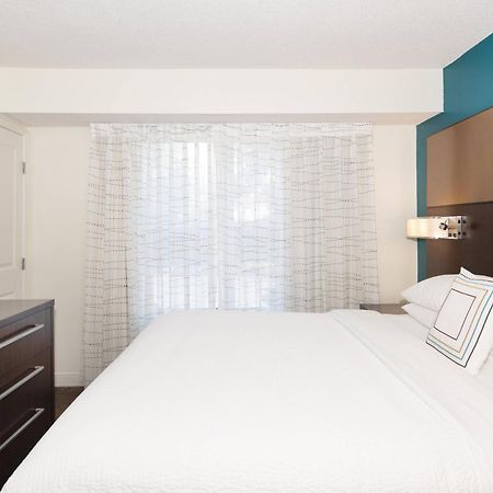 Residence Inn By Marriott Jacksonville Butler Boulevard Bagian luar foto