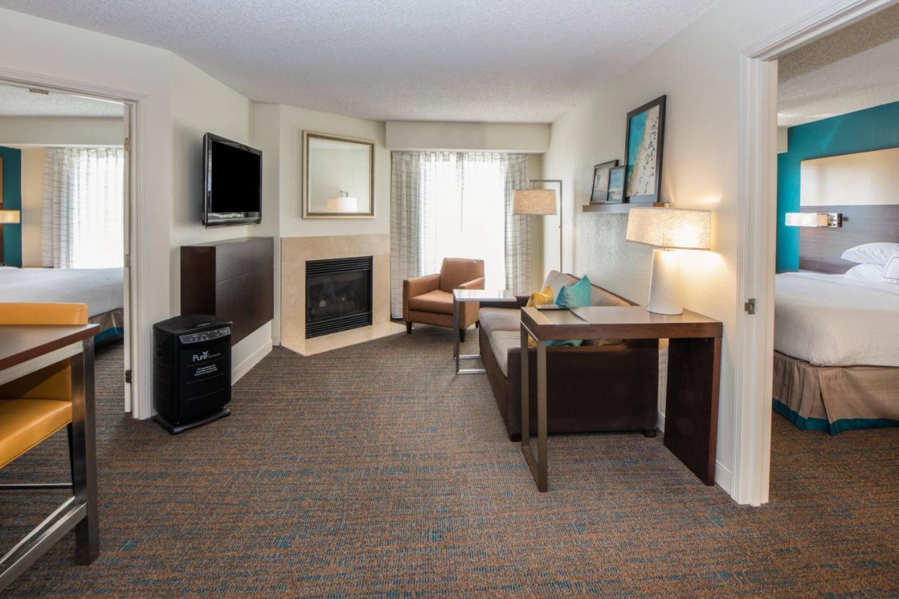 Residence Inn By Marriott Jacksonville Butler Boulevard Bagian luar foto