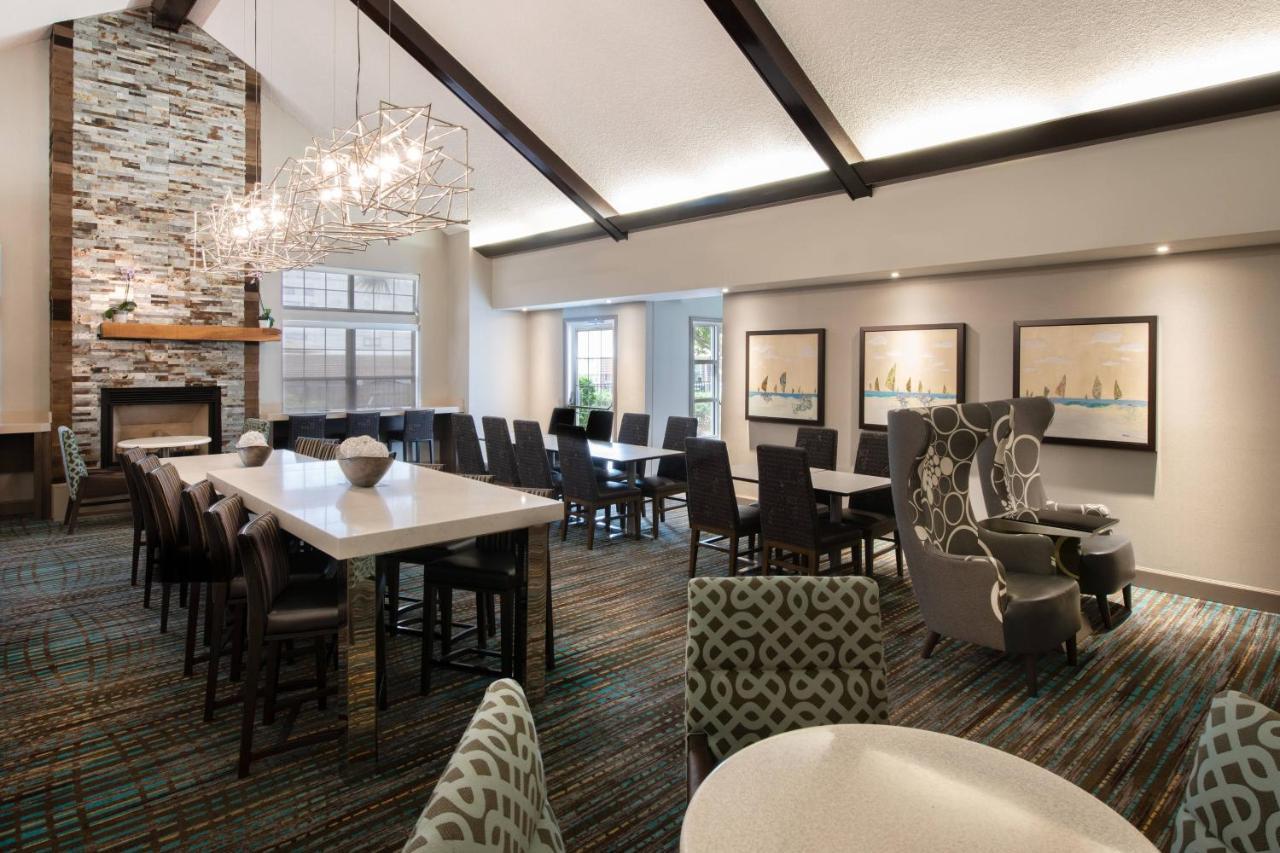 Residence Inn By Marriott Jacksonville Butler Boulevard Bagian luar foto