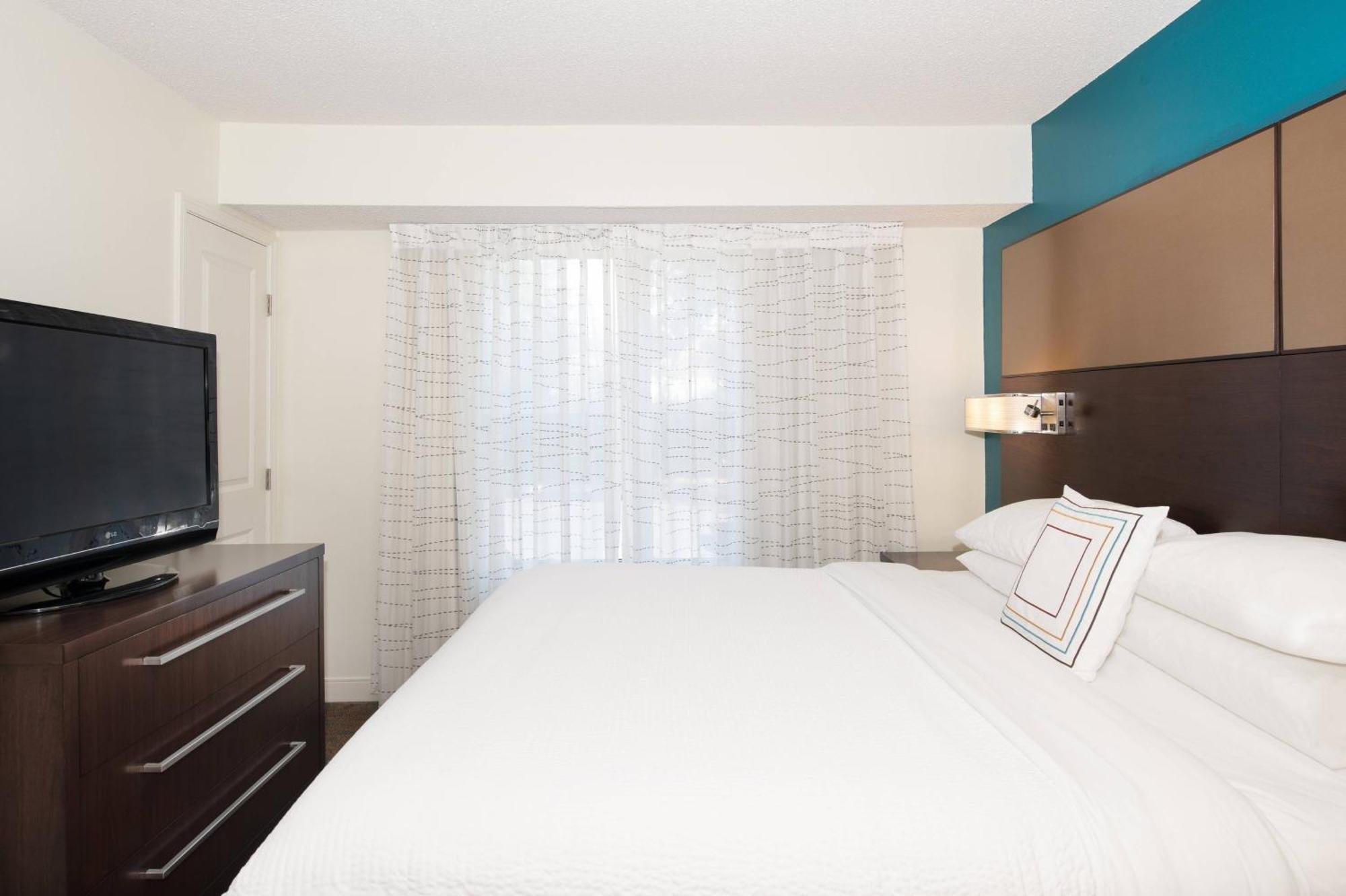 Residence Inn By Marriott Jacksonville Butler Boulevard Bagian luar foto